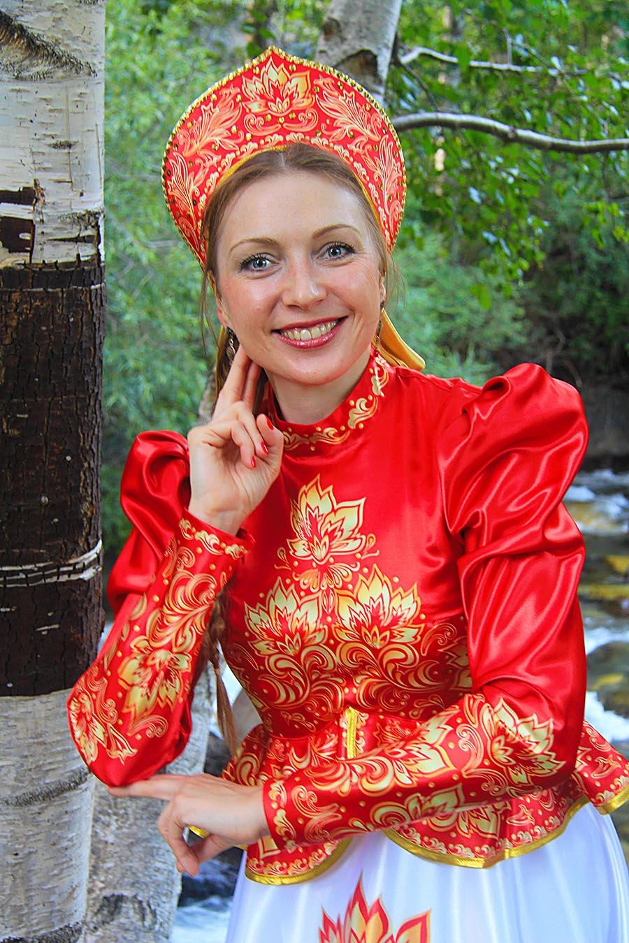 Women in Slavic costumes in Cape Town